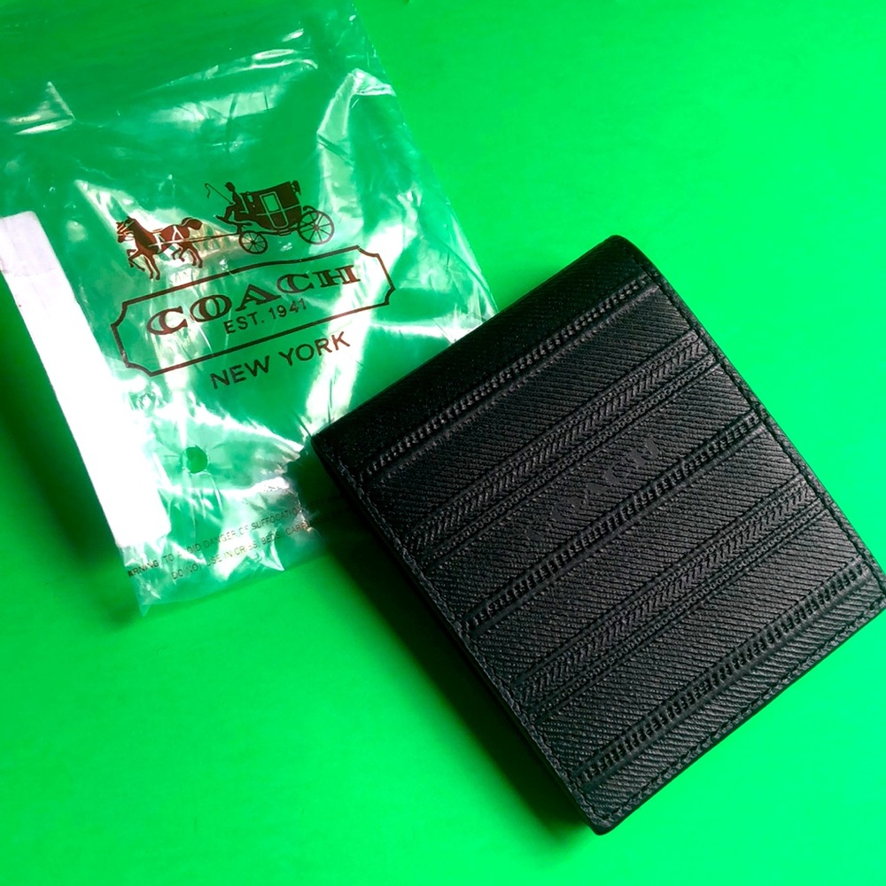 Coach Slim Bifold black wallet 74380 - Picture 1 of 5